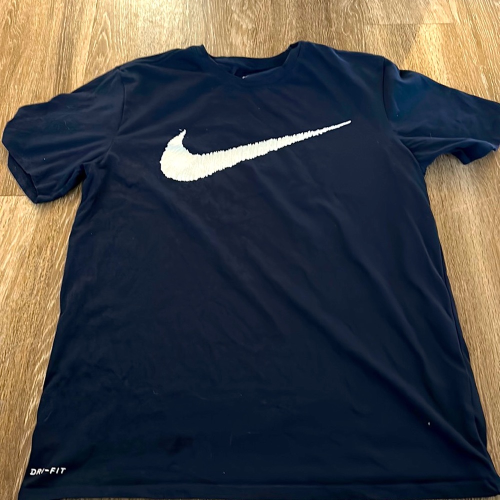 Men’s Nike dri fit shirt